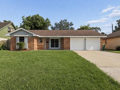 1853 El Mar Ln