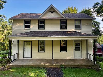 197-199 E Bellevue Ave