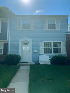 1768 Farmington Ct