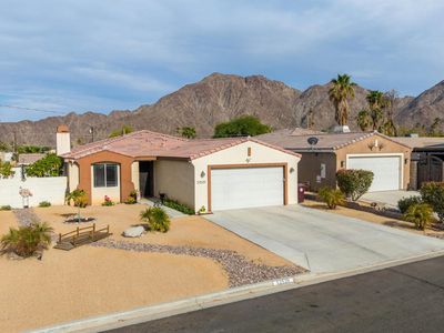 52520 Avenida Herrera