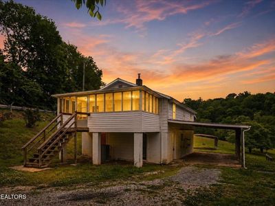 743 Lovely Bluff Rd