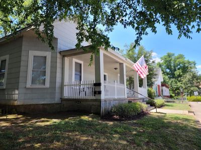 Property at 117 W Pickens St, Abbeville, SC