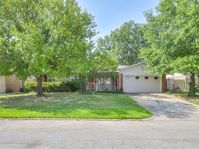 8922 E 49th Pl