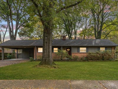 4321 Charleswood Ave