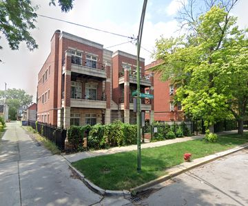 4932 N Harding Ave APT 1S