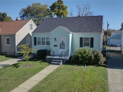 263 Parkhurst Blvd