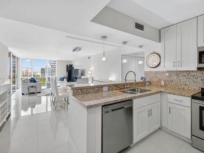 20335 W Country Club Drive #909