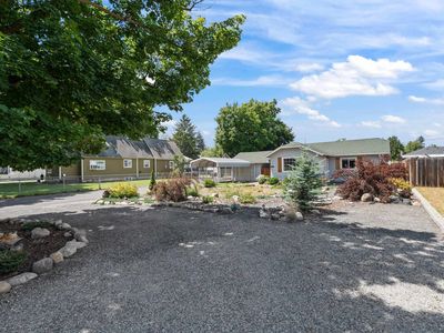 3021 N Girard Rd