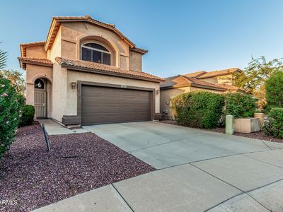 3206 E KRISTAL Way