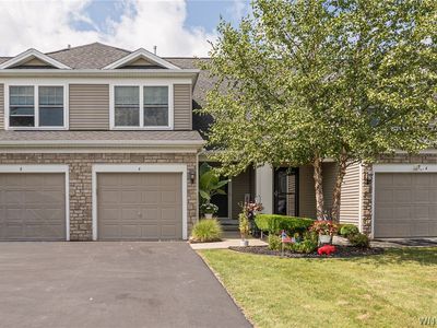 6 Denton Dr
