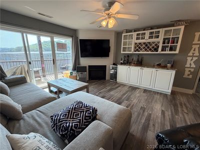 600 Clearwater Dr #1A-1B