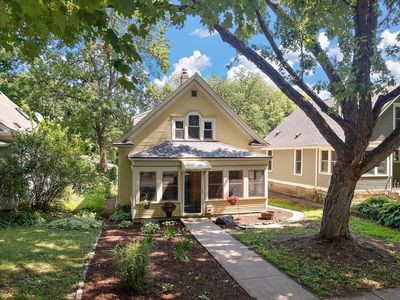 4327 Pillsbury Ave