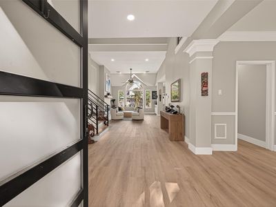 2811 Bright Trl
