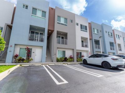 2505 NE 193rd St Unit 4215