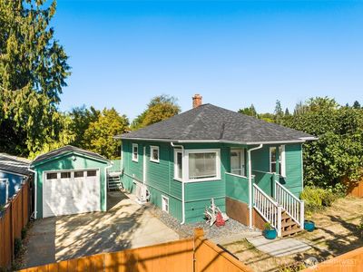 4208 S Genesee Street