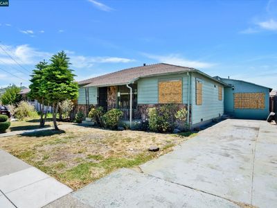 Property at 226 Tunis Rd, Oakland, CA