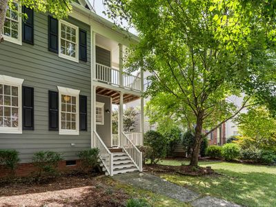 121 College Ave