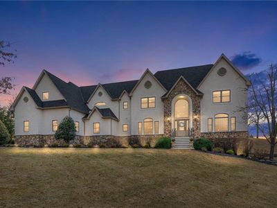 1460 Jakes Place Lower