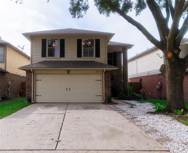 807 W Oak Dr