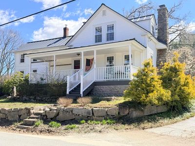 147 W Lake Road