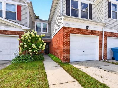2319 Charing Cross Rd