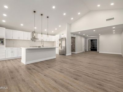 412 E UTOPIA Road