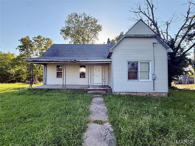401 Main St