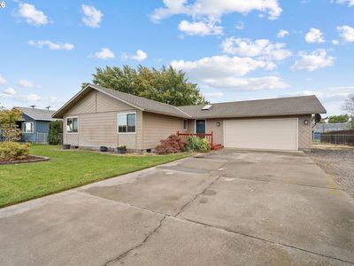 Property at 835 SW 13th Pl, Hermiston, OR