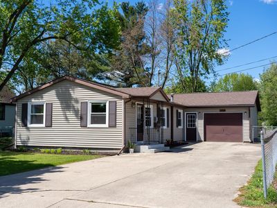 Property at 1608 Fessenden Ave, Mount Pleasant, MI