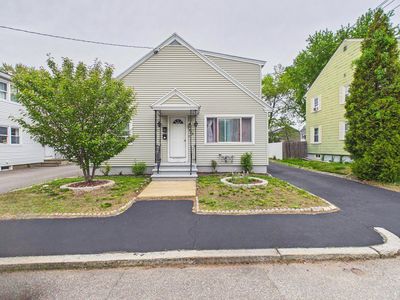 852 Clay Street