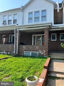 638 Roxborough Ave