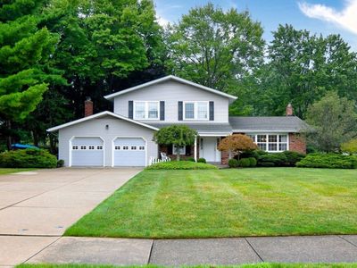 Property at 3800 Russett Dr, Broadview Heights, OH