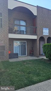 2727 Rhawn St APT 34