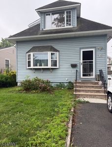 18 Concord St