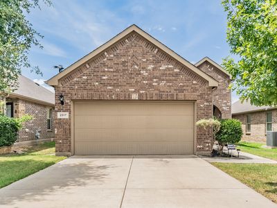 2817 Houston Wood Dr