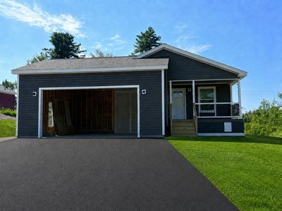 12 Baxter Boulevard
