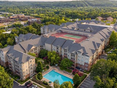 400 Symphony Cir Unit 136E