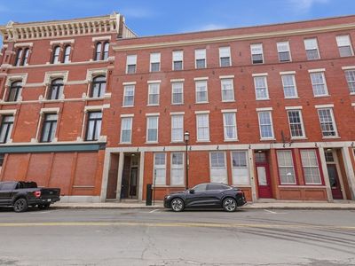 219 Central St APT 3E