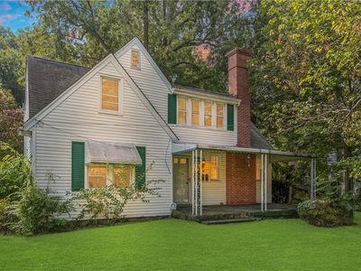 16 Old Fox Hill Rd