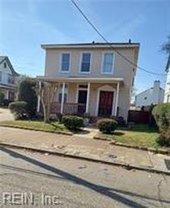 Property at 301 Washington St, Hampton, VA