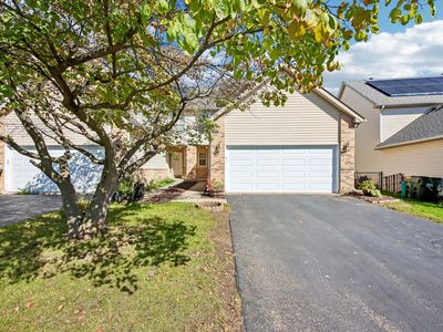 1084 Viewpoint Dr