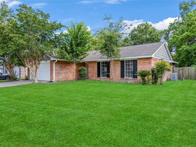 9806 Tanager Ln
