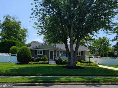 Property at 2823 Burgundy Dr, Cinnaminson, NJ