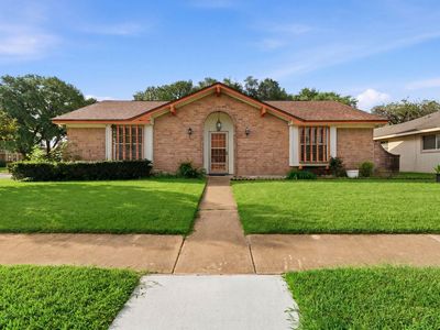303 N Forest Blvd