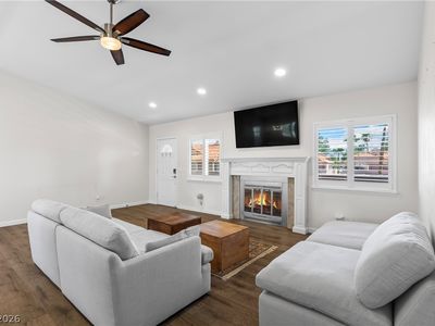 2824 Edmond St #2