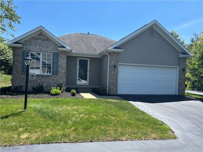 52 Greystone Dr