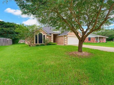 702 Woodson Dr