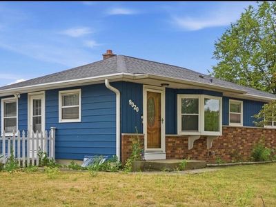 9020 S Chicago COURT