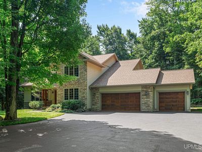 135 Hidden Springs Dr