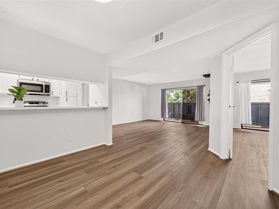 3015 Walnut Bend Ln APT 31